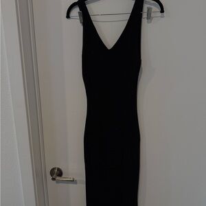 Elegant Black Sleeveless Dress